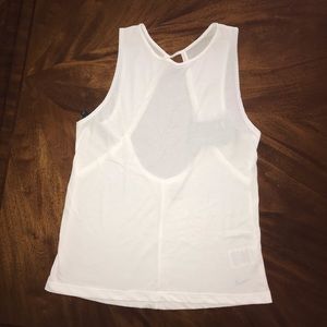 (S) Nike white standard fit tank top
